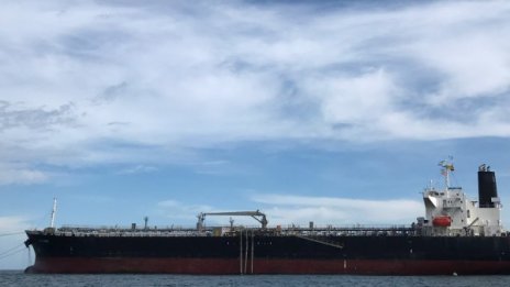 Иран освободи 9 от 12 моряци на един от задържаните танкери