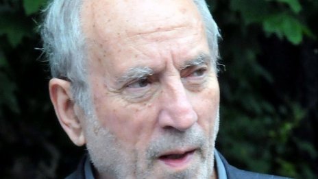 Почина политологът Алекс Алексиев