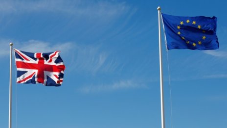 Заплахата за Brexit без сделка няма да разбие ЕС!