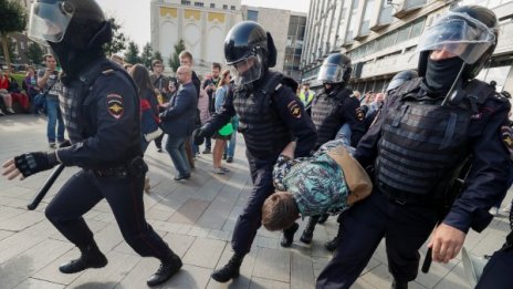 1500 човека на протест в Москва, в ареста – 600