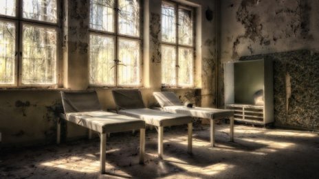 Закриват домовете за хора с умствена изостаналост