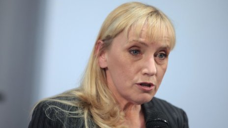 Без съд за Елена Йончева клевета за къщата в Барселона