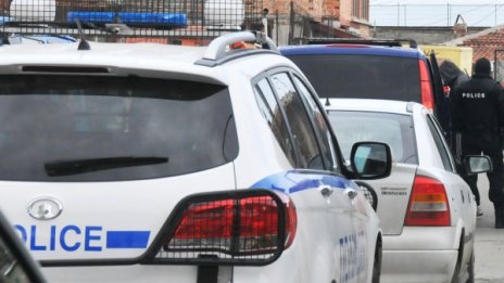 Бой на село: Младеж прати в болница 47-годишен и се укри