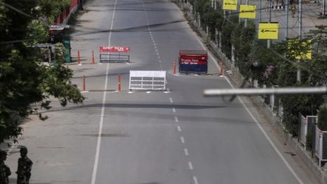 Казусът "Кашмир" влиза в ООН, Пакистан иска спешна среща