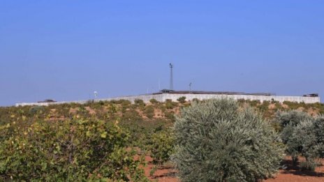Израелски самолети нанесоха удар по ирански сили в Сирия