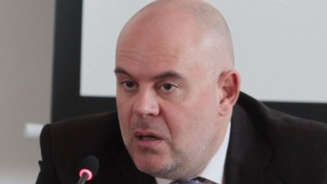 Такса спокойствие, фиктивни договори: Схемите в БАБХ в Бургас