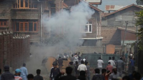 30 души са загинали при взривове в химически завод в Индия