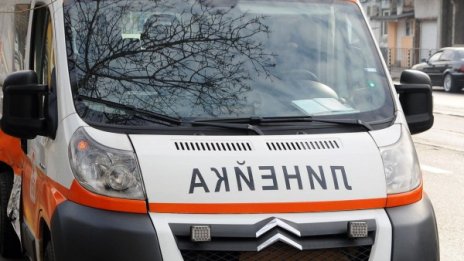 Кола блъсна 11-годишно дете, докато карало тротинетка 