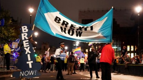 Още &#163;2 млрд. заделя Великобритания за Brexit