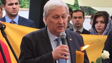 Малинов вече с обвинение, ген. Решетников със забрана да влиза у нас