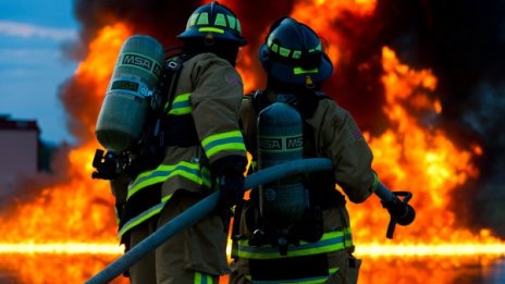 Късо съединение предизвика пожар в болница в Рио, 10 загинаха