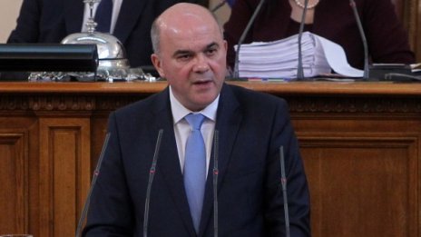 С колко ще скочат пенсиите? Става ясно през октомври