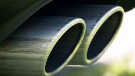 Дизелът замърсява пет пъти повече от бензина
