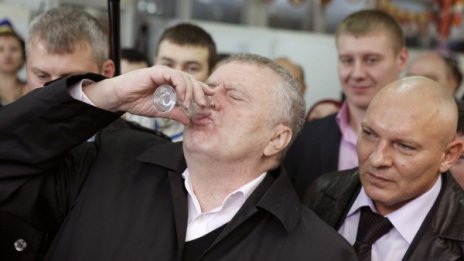 Руснаците обърнаха гръб на водката – пият с 43% по-малко