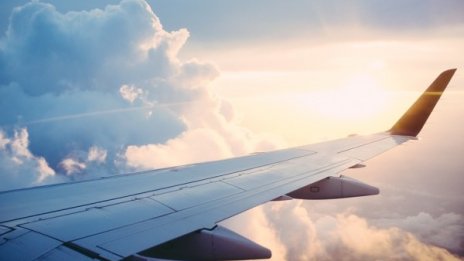 Дим в самолета аварийно приземи "Еърбъс" А320 в Базел-Мюлуз