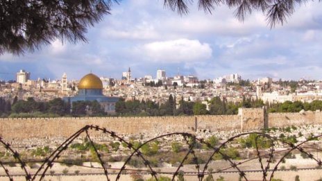 Противоречията в Израел: Трябва да сме светлина, а държим меч!