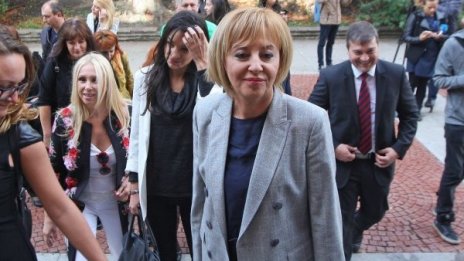 Манолова отсече: Тротоарите са изпитание за столичани 