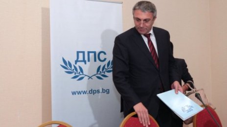 Мустафа Карадайъ е агитирал на чужд език 