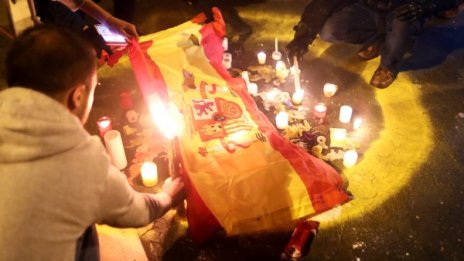 Напрежение в Каталуния: Сблъсъци с полицията в Барселона