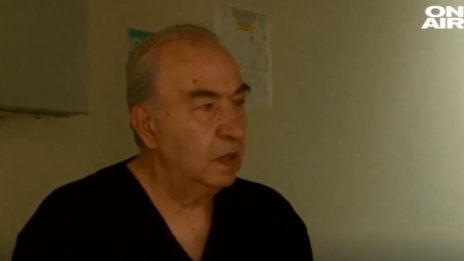 Д-р Хаддад - лекарят на годината, оперирал пациент с помощта на фенер