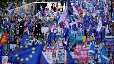 Сделката на Джонсън за Brexit - в несигурно положение!