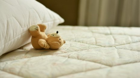 Краят на домовете за сираци: Остават 21, а преди 10 г. бяха 140