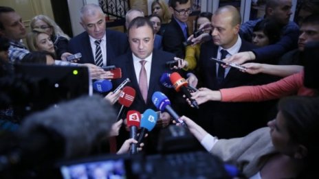 БСП алармира: Запалиха имот на общинар в Борован 