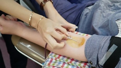 14-годишната Симона, блъсната на спирка, се нуждае от кръв