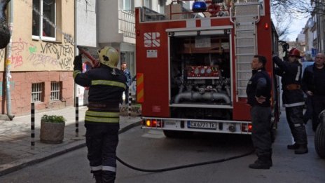 Пироман запали необитаема сграда в Асеновград