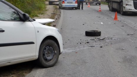 Шофьор загина, а спътничката му е тежко ранена при ПТП