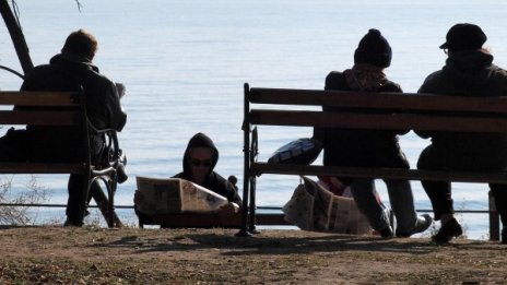 Българинът живее средно 74 г., на последно място сме в ЕС