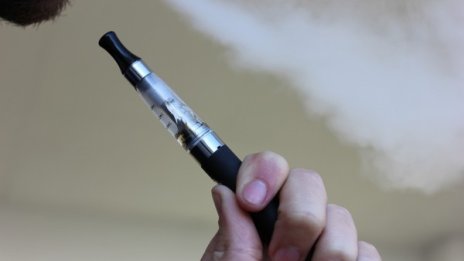 Жертвите на електрически цигари в САЩ вече са 47