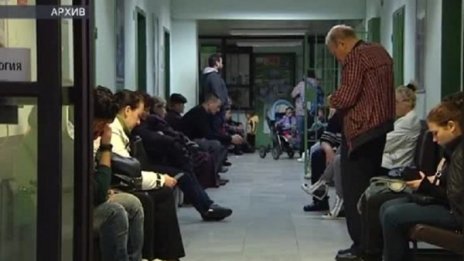 Грип все още няма, но и ваксините свършиха...