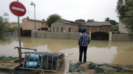 Четирима загинаха при наводнения в Югоизточна Франция