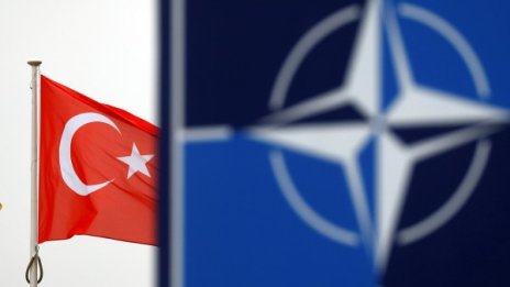 Турция удари с юмрук по масата в НАТО, блокира план на алианса