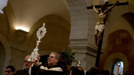 Реликва от яслата на Исус с нов дом във Витлеем