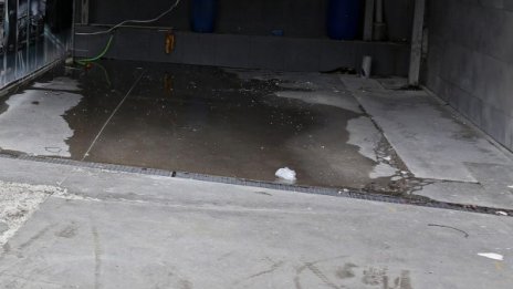 Проверка установи: 3 автомивки в Перник ползват питейна вода