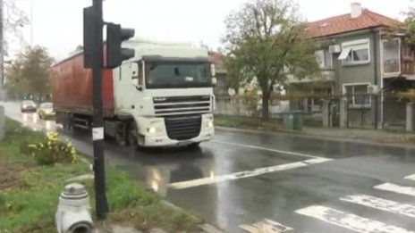 Блъснаха 10-годишно дете на пешеходна пътека в Бургас