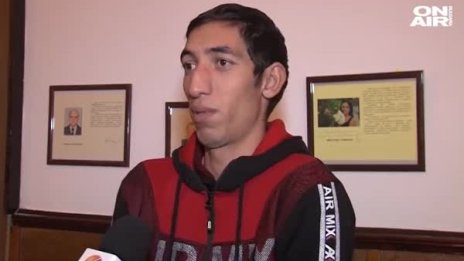 Спасителят на нападната с нож във влак гаси и пожар