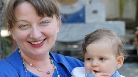Деница Сачева – тя винаги е знаела, че ще осинови дете