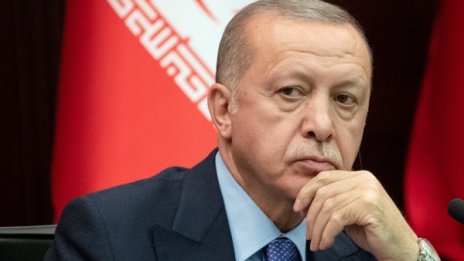 Гърция: Турция е изнудвала Либия за морските зони