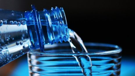 Държавата помага с минерална вода на жителите на Перник 
