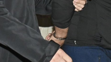 Задържаха деветима при полицейски операции в Смолянско