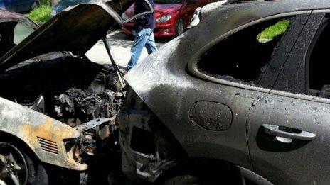 Сплашване, хулиганство: 124 опожарени коли от началото на годината
