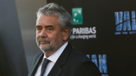 Люк Бесон пак в съда, този път за размножаване на елени
