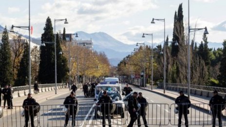 Протести в Черна гора заради закон, има ранени полицаи