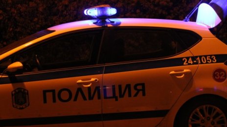 Скандал в заведение, пиян се качи на кола и удари шестима