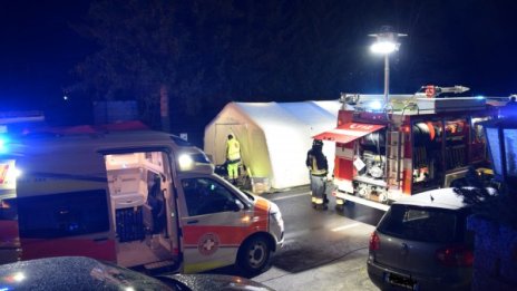 Пиян италианец помел с колата си туристите в Лутаго