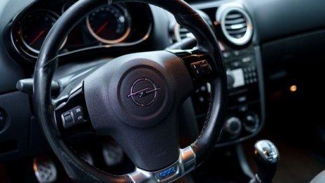 Opel планира да съкрати до 4100 работни места 