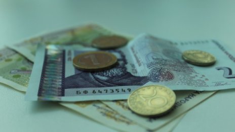 Инспектори от Агенцията по храните с подкуп - мляко, сирене...